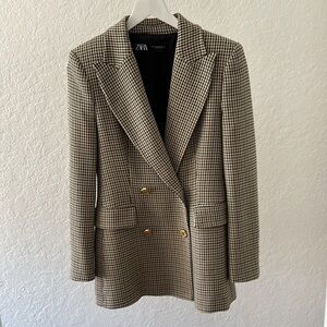 Zara tweed long line double breast blazer Size Small excellent condition.